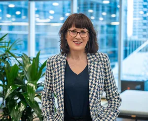 A portrait photograph of Lauren Masters