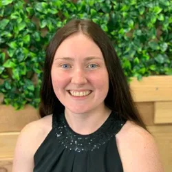 Profile photo of Stephanie Olzomer